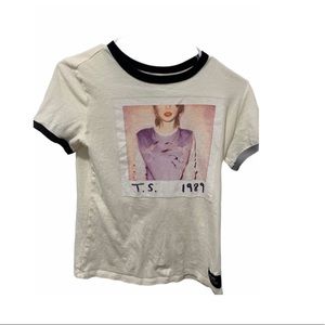 Taylor swift tour shirt